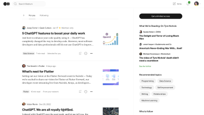 An example of simple easy-to-read Medium main page design