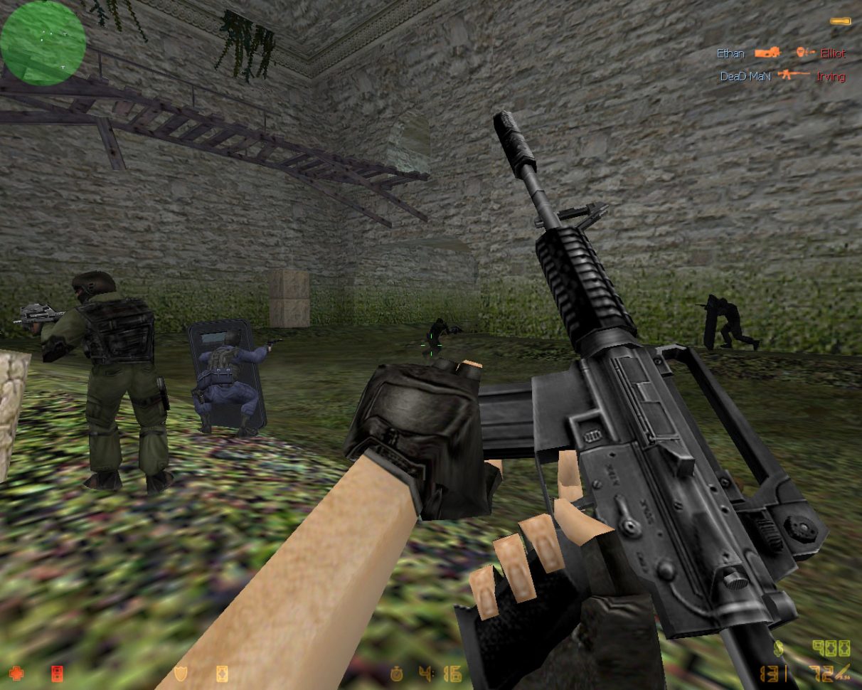 CT forces in a vintage Counter-Strike screenshot.