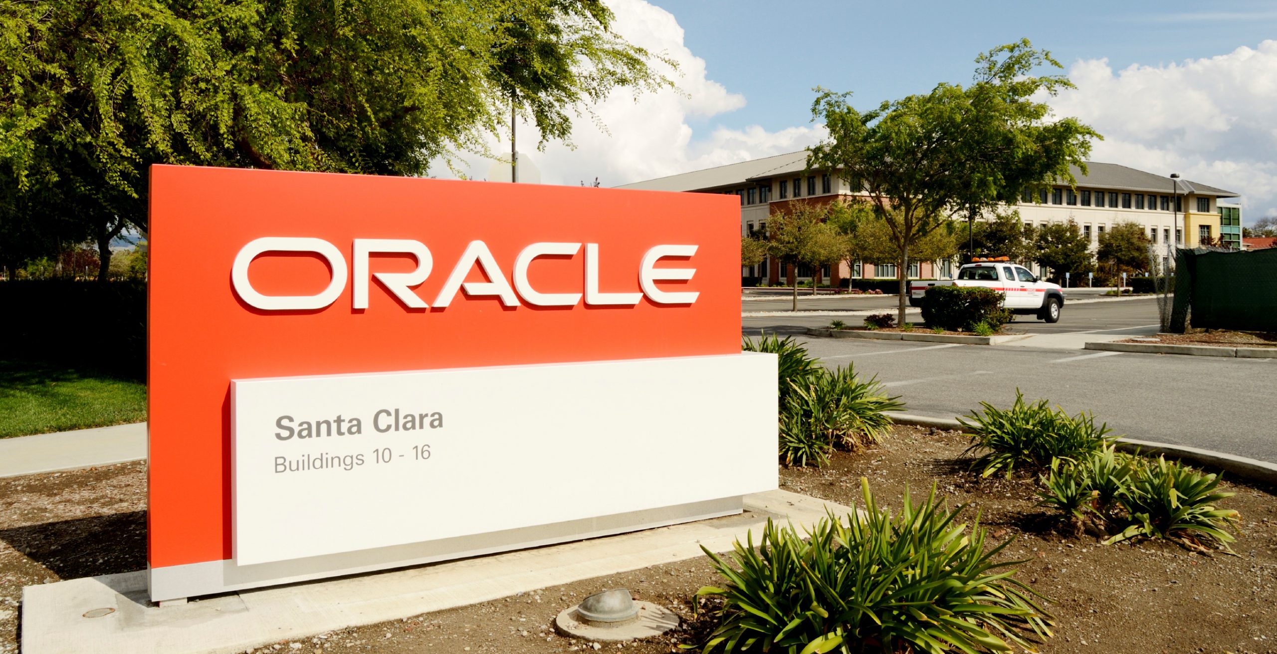 Oracle partners with AMD to create faster, low-cost cloud compute